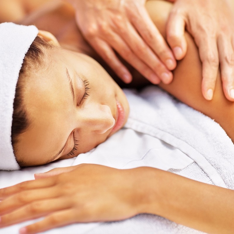 Escapade Relaxante : massage dos, réflexologie plantaire et massage crânien offert • R'Lax Form