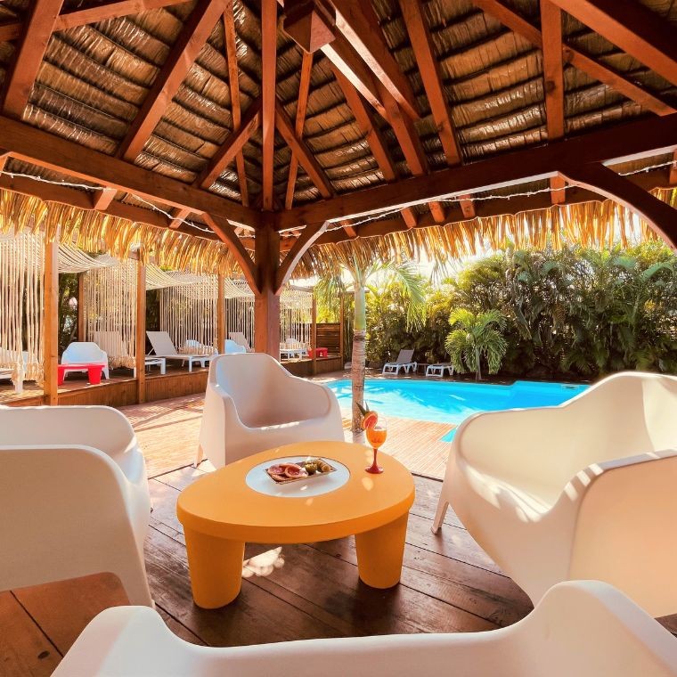 Tropicana Suites****, votre Journée détente avec piscine et petit-déjeuner à volonté, à DESHAIES