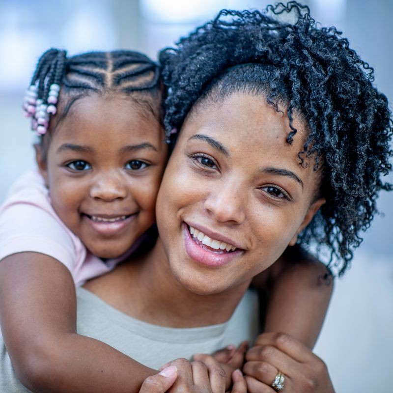 Le meilleur pour maman, Soin Complet pour cheveux à la Boue Noire et Huile d'Argan • Flashing Brush