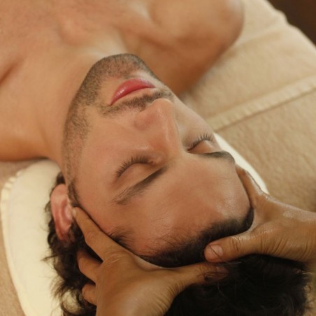 Massage ou Soin avec huile relaxante offerte,...