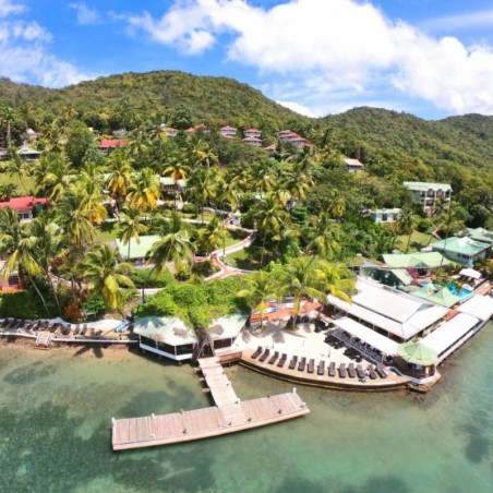 Escapade grand luxe à Sainte-Lucie • PDJ et Massage, 2 ou 3 nuits - Marigot Beach Club and Dive...