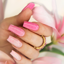 Des ongles stylées à votre image pour la Fête des Mères - Pose ongles avec Décos, mains ou pieds • Jachel Nails