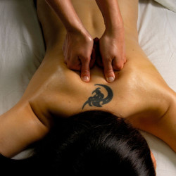 Massage complet, 1h30 d'exception pour votre bien-être • GENEVIEVE EBRING