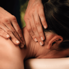 Massage Dos/Nuque - Libérez les tensions et retrouvez la sérénité • AM'PAISIBLE