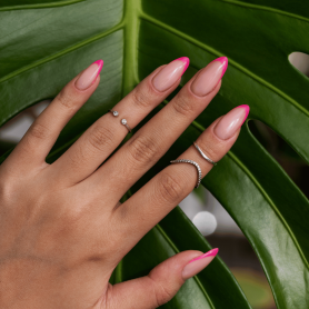 Des ongles stylées à votre image - Pose ongles avec Décos, mains ou pieds • Jachel Nails