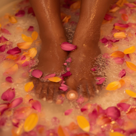 Manucure & Pedispa – Soin Éclat Mains & Pieds – LAUR’ESTHETIQUE